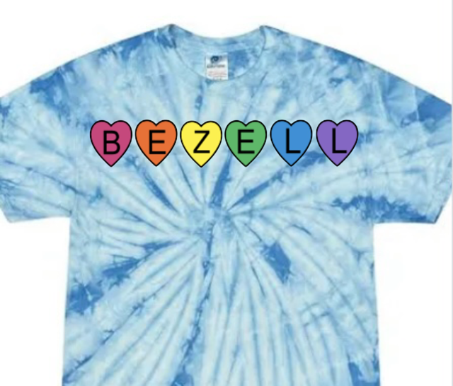 BE ZELL Rainbow Hearts Tie Dye Tee